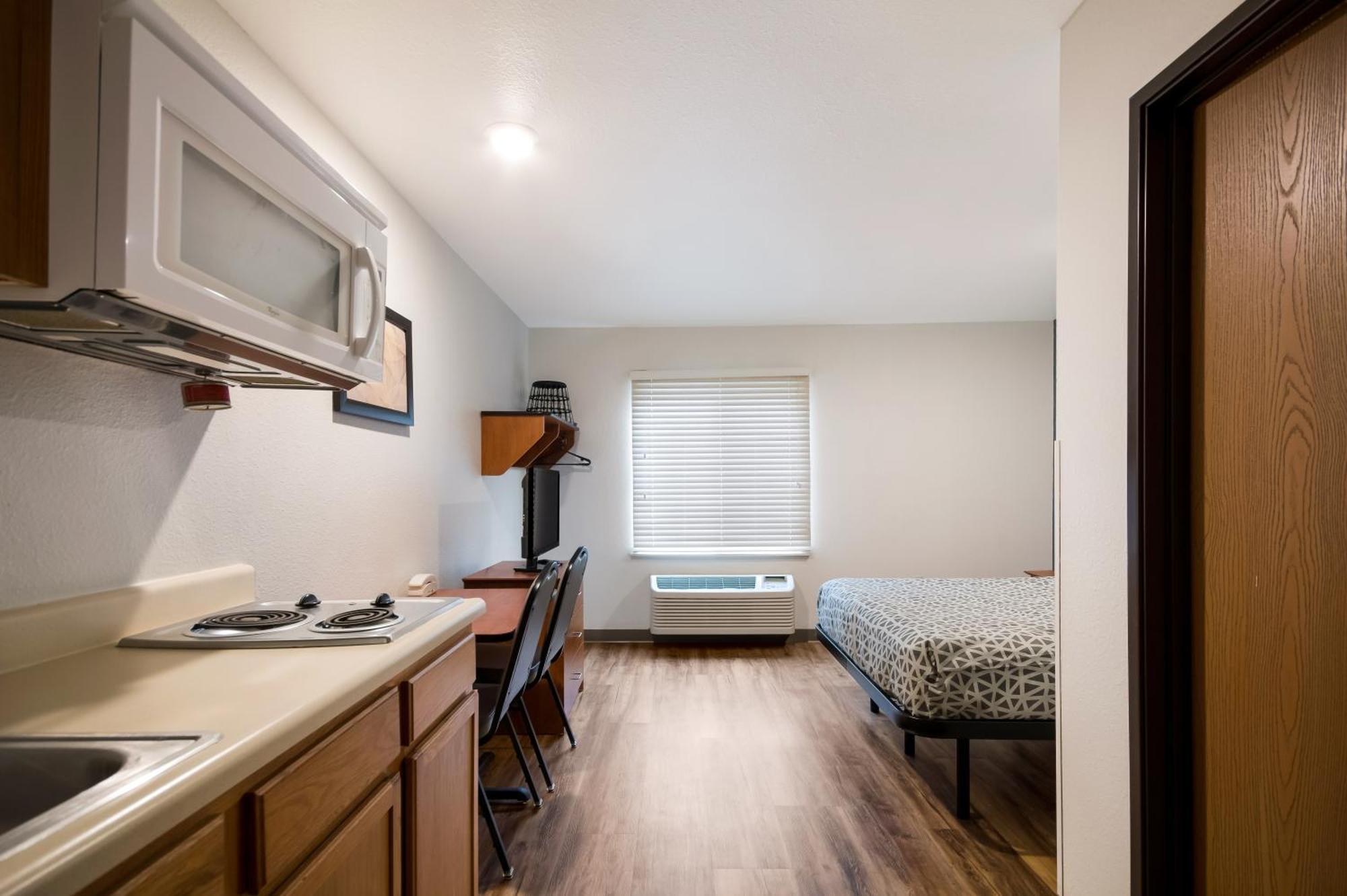 Woodspring Suites Columbia Fort Jackson エクステリア 写真
