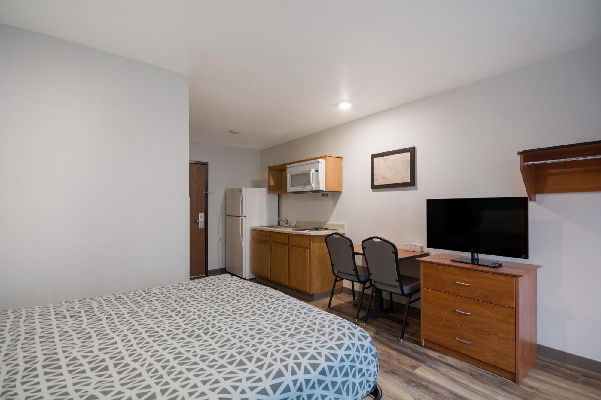 Woodspring Suites Columbia Fort Jackson エクステリア 写真